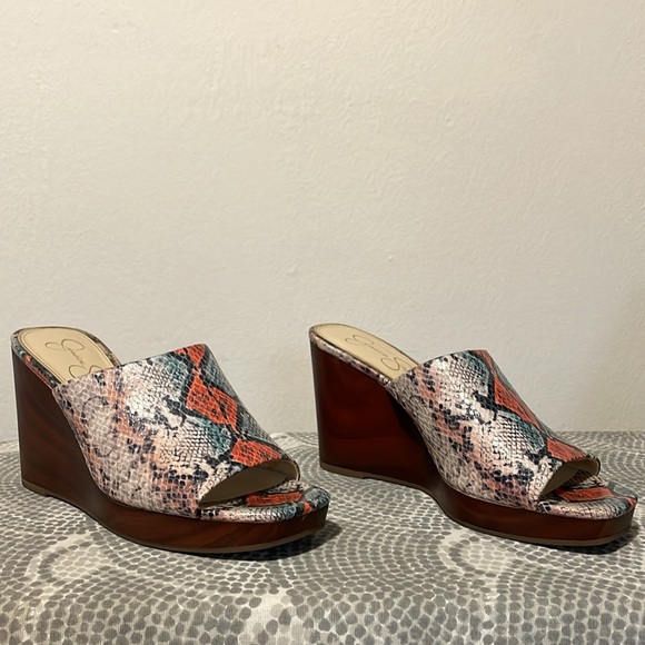 Jessica Simpson 3 inch wooden wedge with snakeskin print. Size 9. Multi-color. - Picture 3 of 7